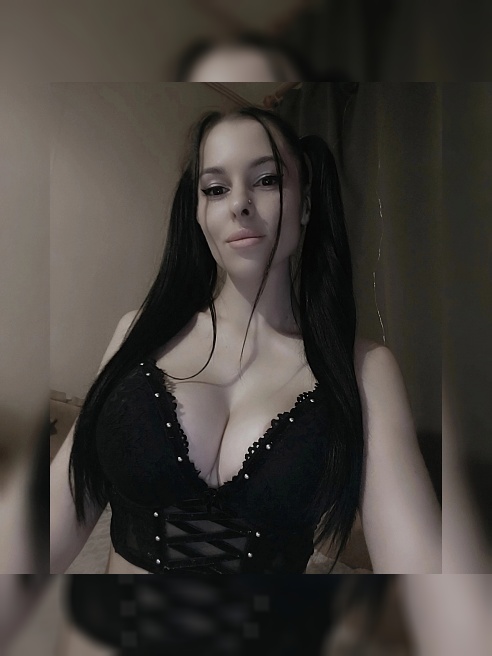 Всем привет😘 

Красивая, страстная, женственная и сексуальная я😊

Работаю одна, без менеджеров,  в однокомнатной квартире, посторонних...