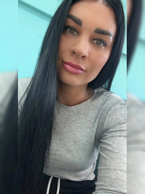Считаю себя человеком , которому присуще все качества позитивного и положительного 🫶



Активная,не любящая сидеть на одном месте, всег...