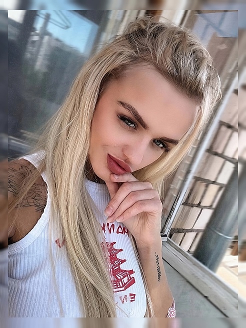 ОБОЖАЮ ГЛУБОКИЙ СЛЮНЯВЫЙ МИНЕТ С ПРИНУЖДЕНИЕМ 🤤 !



Сама дико кайфую от процесса и быстро возбуждаюсь 😍🔥



О СЕБЕ:



Я яркая миловидна...