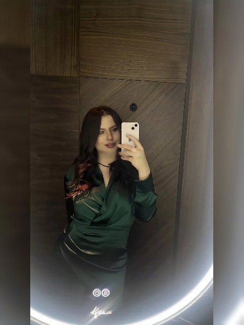 Гуру Московского Эскорта😻



ВСЕГДА НА СВЯЗИ!!! Не стесняйтесь звонить ночью 2-3 раза)))



Снялась в фильме Жизнь по Вызову.Док



Всегд...