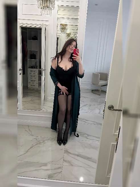 Гуру Московского Эскорта😻



ВСЕГДА НА СВЯЗИ!!! Не стесняйтесь звонить ночью 2-3 раза)))



Снялась в фильме Жизнь по Вызову.Док



Всегд...