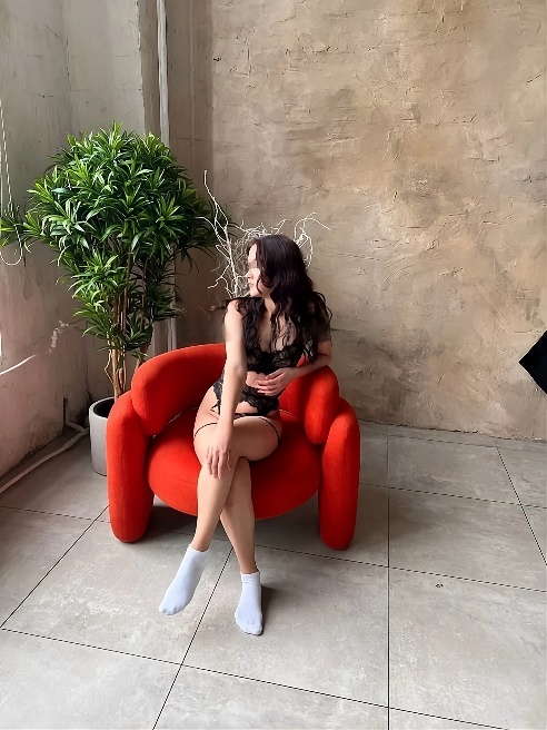  и многое другое в подарок к часу ! 



Я чувственная, темпераментная красотка с восхитительными формами буду очень рада нашей встрече!!!)))