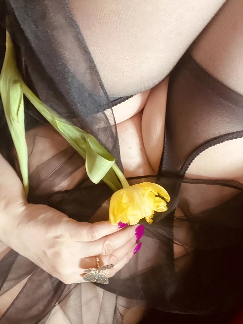 Ватсап работает с перебоями ,пишите в тг или звоните !Самая желанная  MILF  Москвы, я стану проводником с мир взрослых удовольствий ,п...
