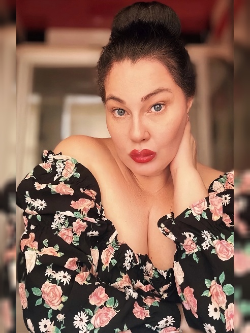 Ватсап работает с перебоями ,пишите в тг или звоните !Самая желанная  MILF  Москвы, я стану проводником с мир взрослых удовольствий ,п...