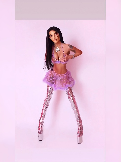 🏁💋🔥🥰Я — девушка, рядом с которой время замедляется. Элегантная, ухоженная, с тонким вкусом и умением чувствовать настроение мужчины. Я це... 🏁💋🔥🥰Я — девушка, рядом с которой время замедляется. Элегантная, ухоженная, с тонким вкусом и умением чувствовать настроение мужчины. Я це...