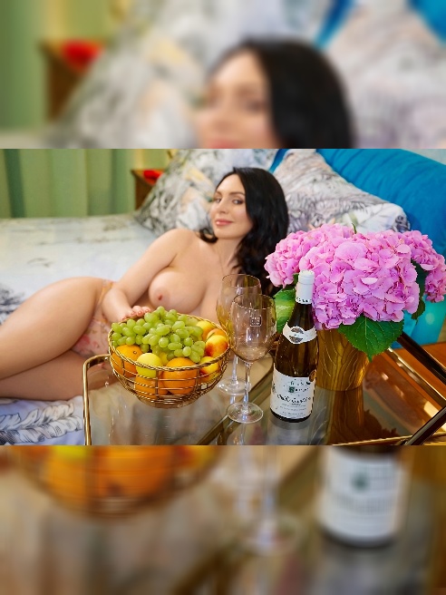 ❤🍒Дорогие мужчины! 

Я миниатюрная, сексуальная брюнеточка с большими сисями и круглой попой приглашаю в атмосферные апарты на Фрунзенск...