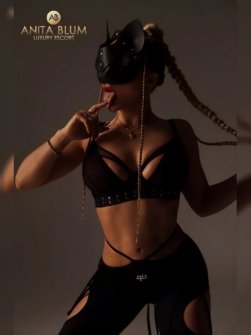 Анита Блюм с обложки журнала PLAYBOY! 💋 Аппетитная попка и грудь, девочка для самых ярких оргазмов.❤️‍🔥



Я РЕАЛЬНАЯ! Ежедневно выкладыв...