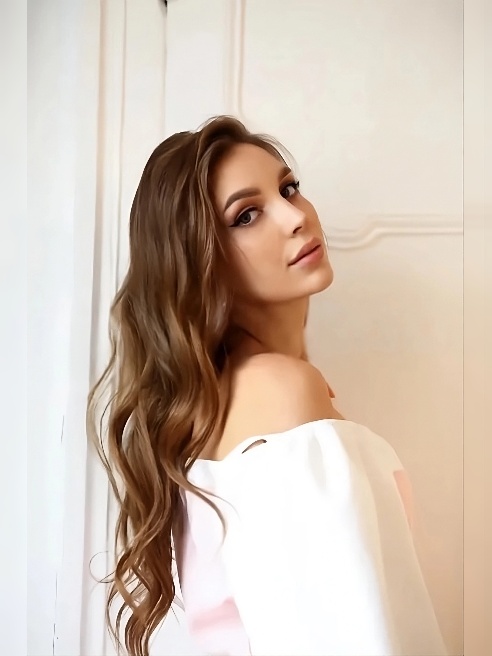 Если ты всё ещё не веришь в чудо ,значит пора познакомиться со мной ☺️😇
