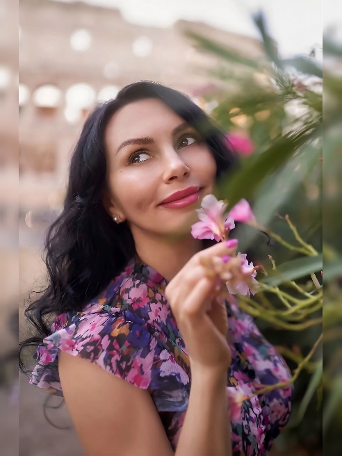 ❤🍒 Я миниатюрная брюнеточка с большими сисями и круглой попой, сладкий нектар для искушенных мужчин приглашаю в роскошный будуар на Фрунз...