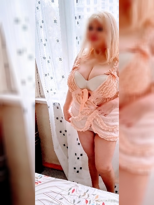 Ваша знакомая-Инна -ТА ещё ШТуЧКА

С Шармом и Изюминкой)

Умею...И Люблю)

Кстати, сразу сплагиатили эту фразу и написали себе в анкет...