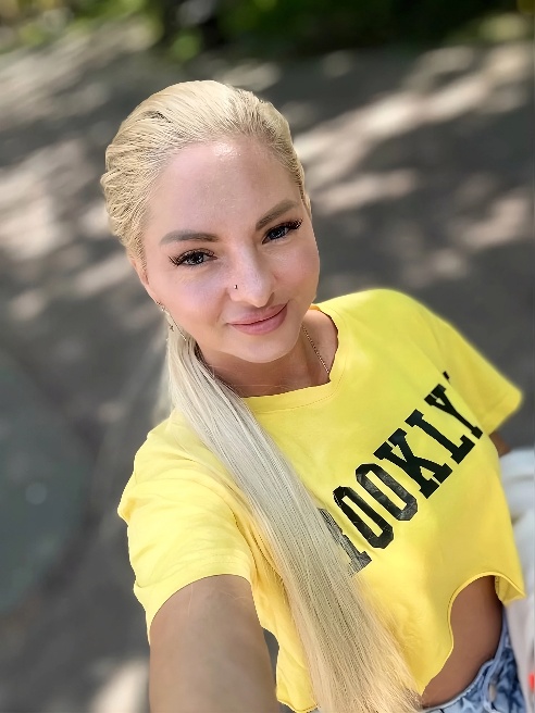 Привет, дорогой гость! 💕 Спасибо, что остановил свой выбор на моей анкете! 💋💞🧸

Меня зовут Аня, я прилетела из солнечного города Сочи! 🔥🎀...