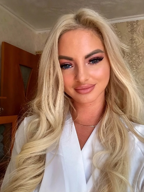 Привет, дорогой гость! 💕 Спасибо, что остановил свой выбор на моей анкете! 💋💞🧸

Меня зовут Аня, я прилетела из солнечного города Сочи! 🔥🎀...