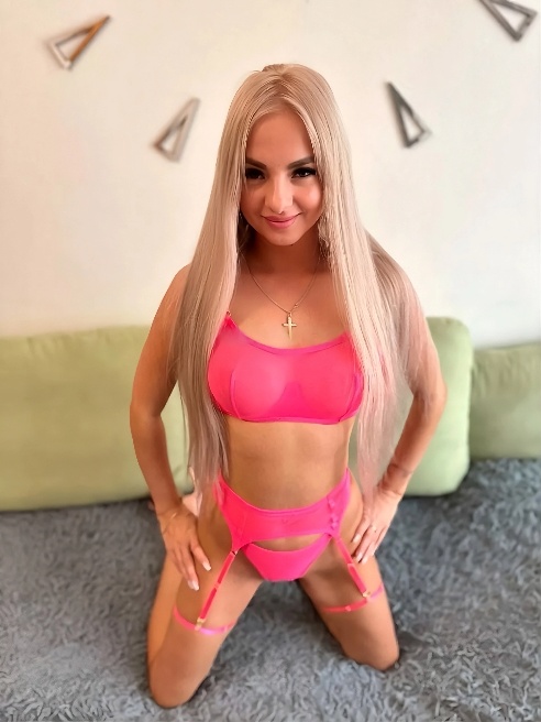 Привет, дорогой гость! 💕 Спасибо, что остановил свой выбор на моей анкете! 💋💞🧸

Меня зовут Аня, я прилетела из солнечного города Сочи! 🔥🎀...