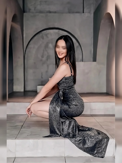 Меня зовут Алсу Голд, GRAND PRIX MISS MOSCOW BEAUTY 2021👑 А так же я топ модель и действующая актриса театра и кино 🎥