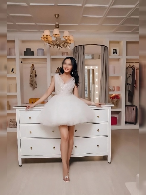 Меня зовут Алсу Голд, GRAND PRIX MISS MOSCOW BEAUTY 2021👑 А так же я топ модель и действующая актриса театра и кино 🎥