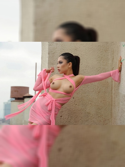 🩷Приветствую на моей страничке! Я Арина! азиатская Красавица 😍 

подтянутая,ухоженная, занимаюсь спортом веду активный образ жизни! Боль...