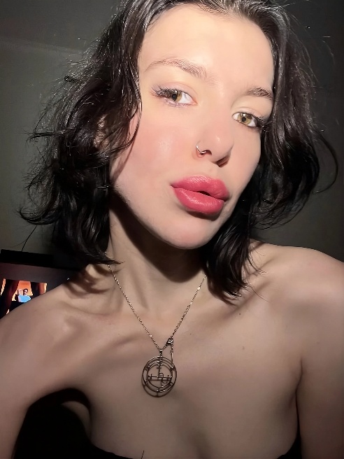 ⚡ Связь со мной — только через WhatsApp и Telegram. Там я всегда доступна! ⚡



Я всегда на связи, в игривом настроении, и всегда буду ра...