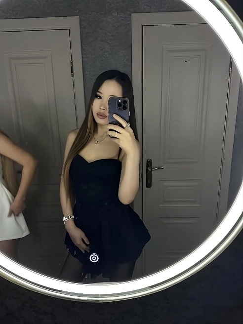 Виски , вино и секс, все что мне нужно в эту поездку в Москву! ❤️😈
Впервые в Москве!