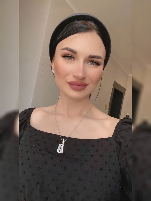 Рада знакомству ! Всегда составлю приятную компанию и не забываемый отдых ! Чистоплотная ухоженная , веселая 😀 и просто человечек...