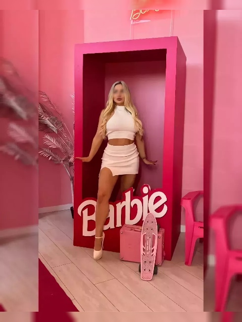 Анита Блюм - модель журнала PLAYBOY! Ведущая в шоу в медиа просxxxтве, певица, актриса. Спортивная форма, грудь 6 размера.❤️🔥
Я РЕАЛ... Анита Блюм - модель журнала PLAYBOY! Ведущая в шоу в медиа просxxxтве, певица, актриса. Спортивная форма, грудь 6 размера.❤️🔥
Я РЕАЛ...