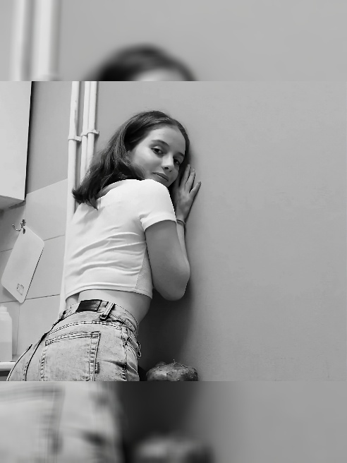 Зайди на мой (бесплатный ) канал с фоточками и видео 🔞@princess_gerda
