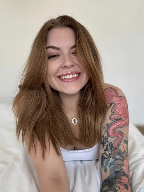 Привет, я Софа💋



Не хочу писать шаблонное описание о том, что ждёт тебя на встрече, из чего состоит мой мини бар и тд. Думаю, ты 100...