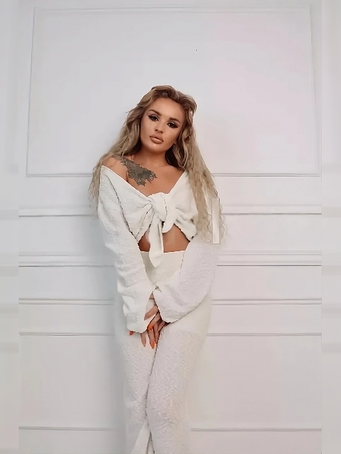 ВПЕРВЫЕ НА САЙТЕ!) 💋
Молодая, красивая блондинка)  
мбр включён 💋