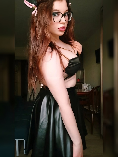 Мбр, овр и поцелуи входят в часик!!❤

Я очень игривая Киса с сочными формами , обожаю видеть страсть в глазах мужчины, это дико заводит!...