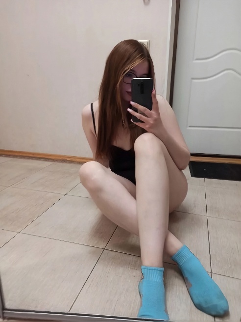 Мбр, овр и поцелуи входят в часик!!❤

Я очень игривая Киса с сочными формами , обожаю видеть страсть в глазах мужчины, это дико заводит!...