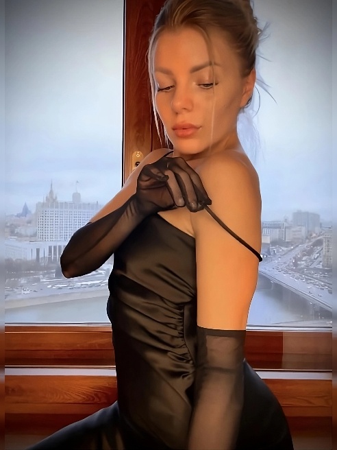 💎Настоящий бриллиант
🧑‍🎓Профессор глубокого МБР 
Покажу тебе истинное удовольствие и наслаждение
Я та, кто западает в душу…🖤