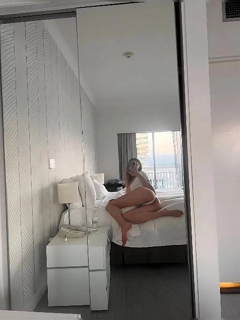 Реальный GFE! Молодая, красивая, длинные худые ножки🌸 ИНДИ!