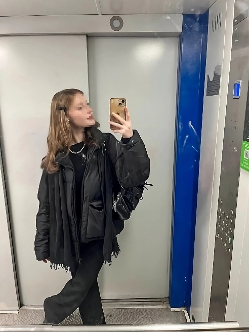 Меня зовут Соня, и я — воплощение страсти и уверенности.