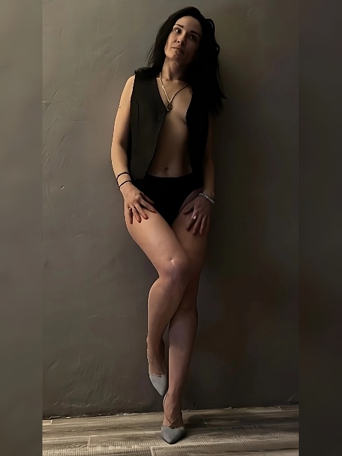 Очаровательная брюнетка приглашает в гости 💋💋💋 без предоплаты Очаровательная брюнетка приглашает в гости 💋💋💋 без предоплаты