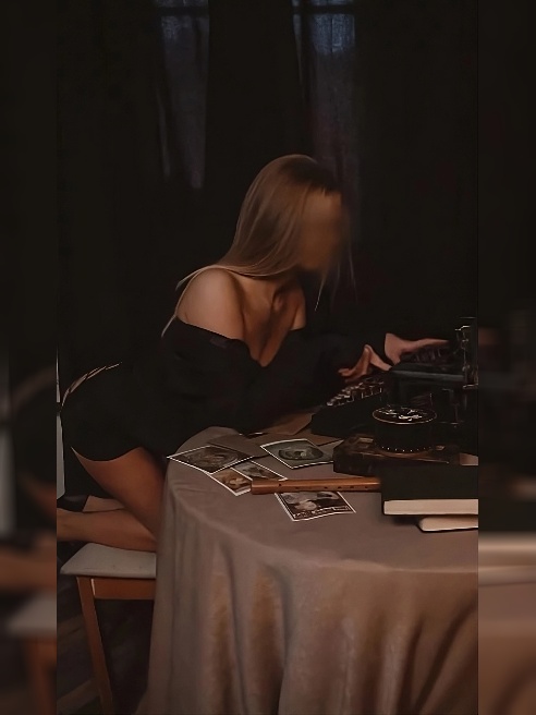 Миниатюрная блондиночка 🥰