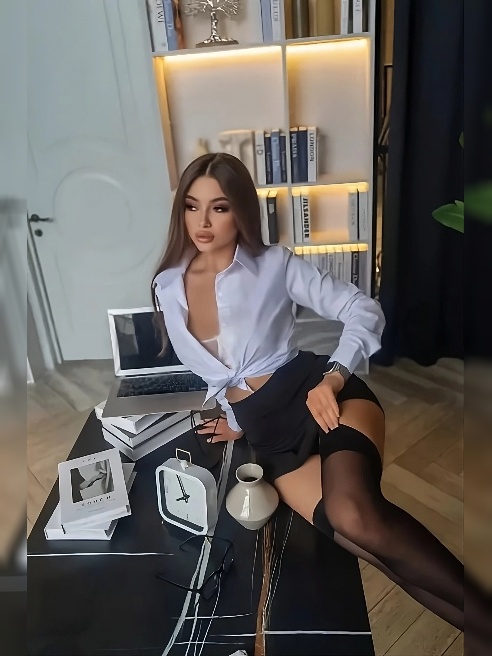 Всем приветики 💖меня зовут Vikki  ,я великолепная любовница 💖