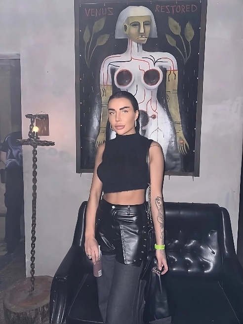 Создала тг канал https://t.me/hot_pussyy_girl
Буду рада видеть в ряду первых подписчиков 🥰