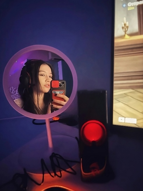 Здравствуйте, дорогие мужчины 🥰
Меня зовут Алиса! Спасибо, что заглянули в мою анкету.