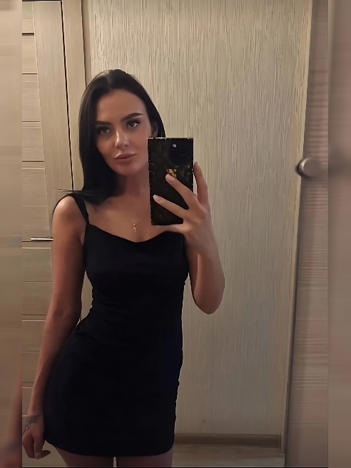 Я Катя, брюнетка с красивой попой 😍