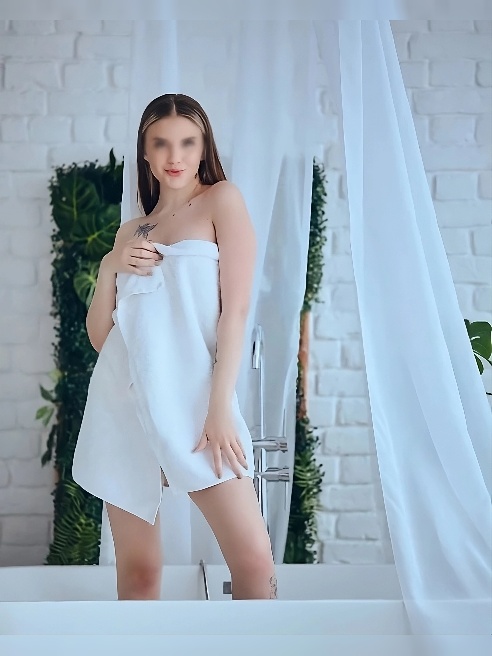 Приветик меня зовут Регина😍
Буду рада встрече с тобой 💋
РАБОТАЮ БЕЗ ПРЕДОПЛАТЫ!❤️
МБР входит в часик 💦