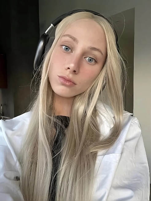 Welcome in my world🧝🏻♀️ Welcome in my world🧝🏻♀️
