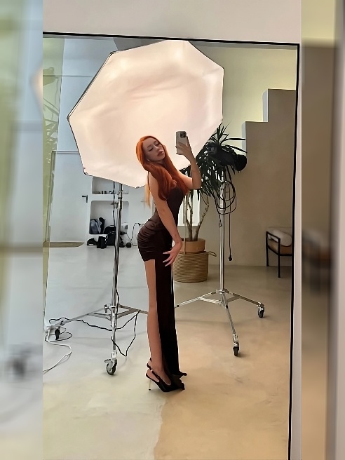 Привет, я Онисия! 💋 Обаятельная, нежная и страстная, я умею превращать обычную ночь в настоящую сказку наслаждения. Давай создади