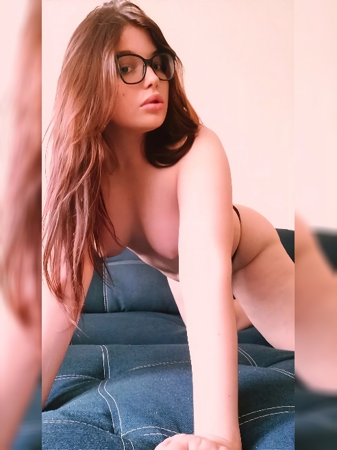 Мбр , овр и поцелуи входят в часик!!❤💋🔥
Я очень игривая Киса с сочными формами, обожаю видеть страсть в глазах мужчины, это дико заводит... Мбр , овр и поцелуи входят в часик!!❤💋🔥
Я очень игривая Киса с сочными формами, обожаю видеть страсть в глазах мужчины, это дико заводит...