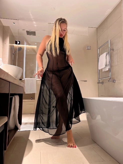 Инст и Тг@Really_Fantasstic🔥🔥🔥где много фото и видео-это реальный мой аккаунт! Обожаю смотреть в глаза ..и сильные руки..;) Смотрите мои...