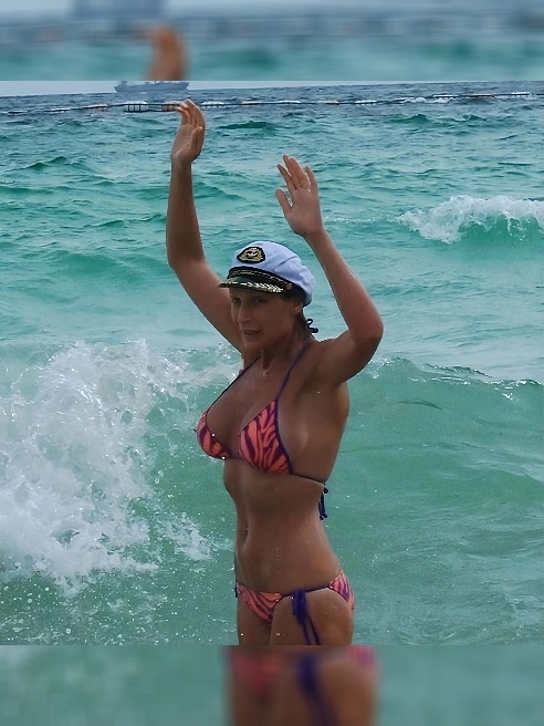 Порноактриса в прошлом.

Milf Tits."Мама Стифлера"

Для перезагрузки души,ума и тела. Душевно, уютно, горячо, весело и интересно.Умею и...