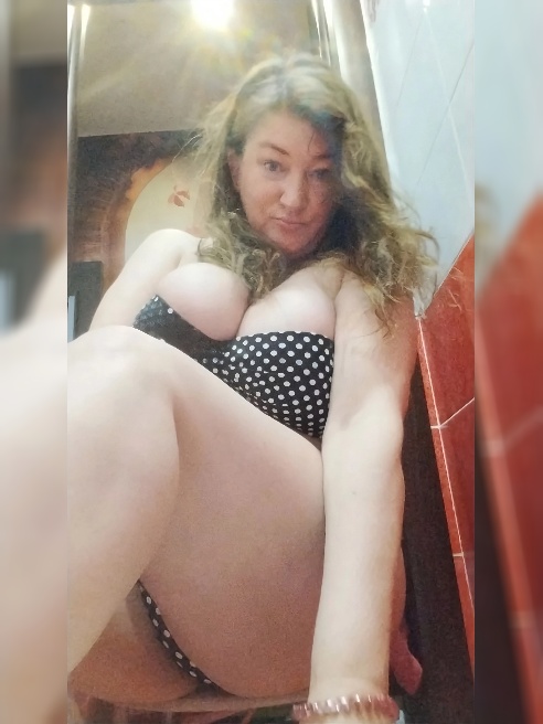 Красивые сочные Видео СОЛО-5 шт-1К🍓

Порадую отличным ГЛУБОКИМ минетом без резиночки с окончанием в рот. 

Делаю глубоко со слюнками.Топл...