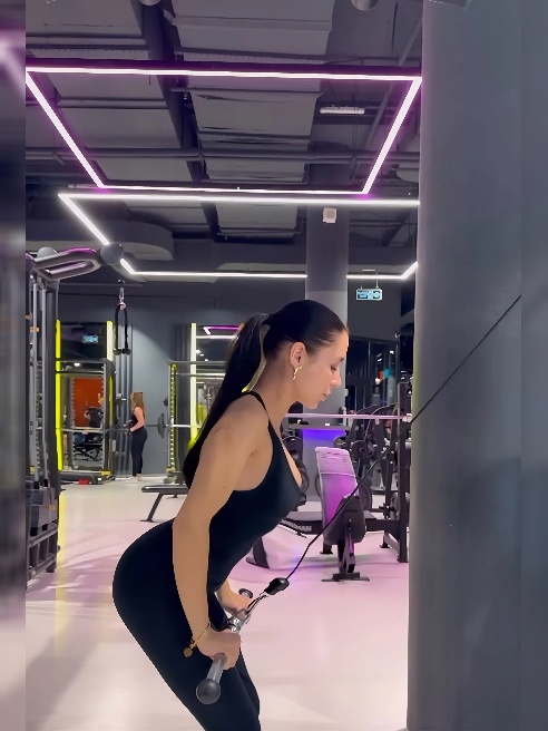 Дорогие мужчины, просьба договариваться о встрече за ранее 💋



Не всегда нахожусь дома и поэтому пишите минимум за 30 минут до предполаг...