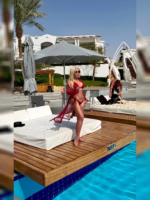 Приходи и зависай 🤪

Поддержу любой движ 🤙

Молодая красивая блондинка)

Живу одна без подруг и домашних животных 


			
				var txtTop =...