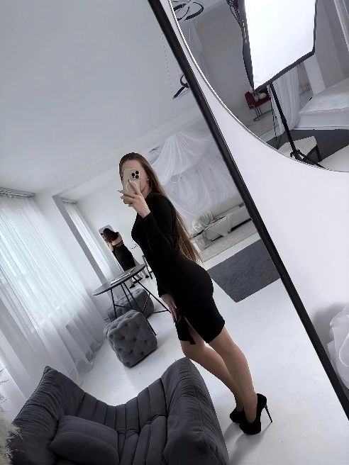 Я не люблю скучных и ограниченных людей, не люблю когда устанавливают какие-то рамки, секс для меня это искусство, здесь нет шаблонов и д...