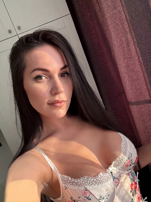 Обновила для тебя свои фото💕

Здравствуй, дорогой мужчина, меня зовут Александра мне 31 год🫶

Встречи индивидуально, принимаю одна, без п...