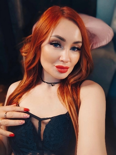 Мои пальцы будут скользить по твоей коже, изучая её, оставляя тепло. 💓🔥 Мои губы прикасаться к тебе так, чтобы ты почувствовал, как дрожь...